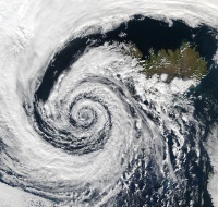 Ciklon szó jelentése a WikiSzótár.hu szótárban